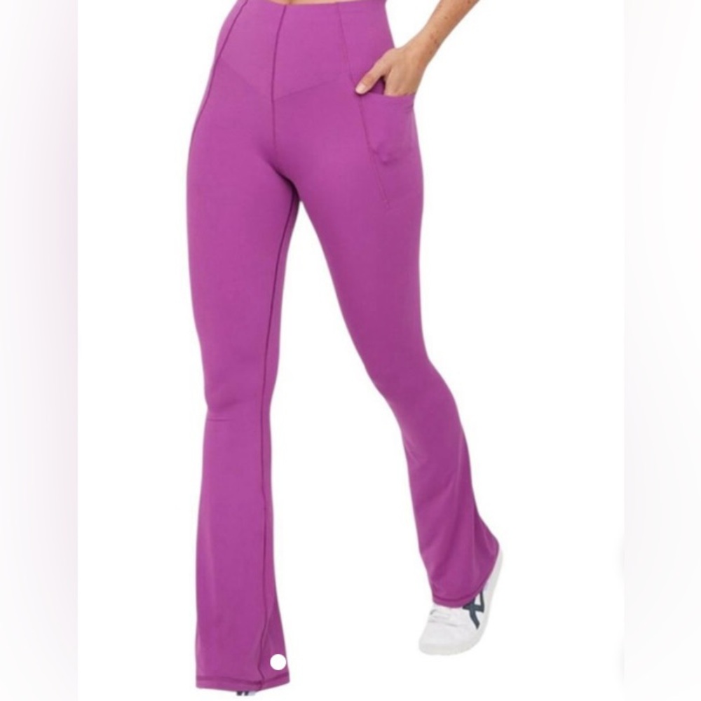OFFLINE By Aerie Real Me Xtra Bootcut Legging